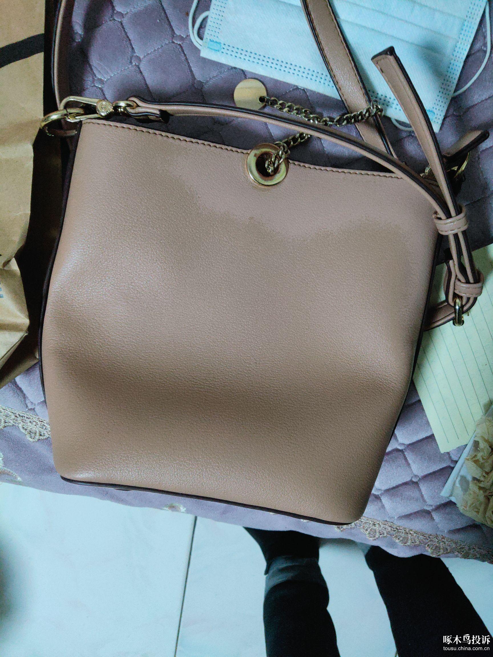包包质量问题刚买3个月就褪色严重